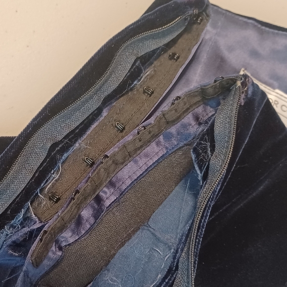 Vintage Dark Academia Deep Blue Velvet Evening Formal Strapless Dress - Picture 13 of 13